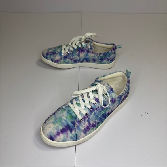 Easy Spirit Tie-Dye Sneakers Size 8.5 | Comfy Canvas Lace-Up Casual Shoes - Picture 1 of 8